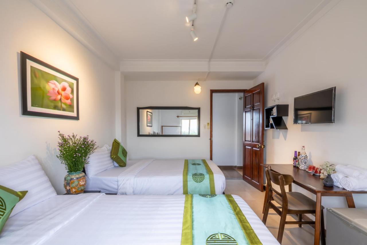 Charming Riverside Hotel Хуе Екстериор снимка