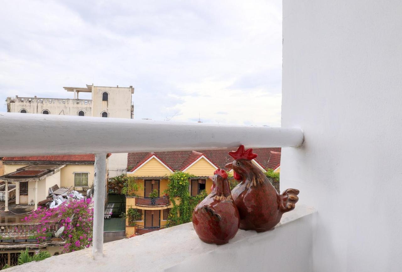 Charming Riverside Hotel Хуе Екстериор снимка