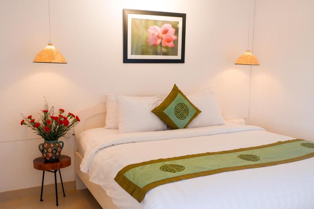 Charming Riverside Hotel Хуе Екстериор снимка