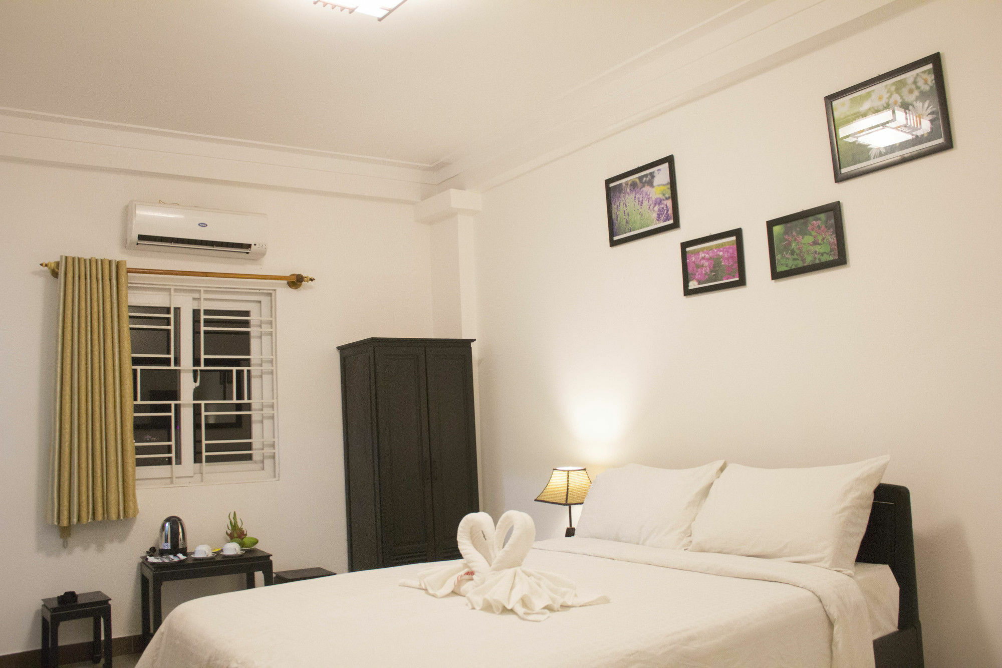 Charming Riverside Hotel Хуе Екстериор снимка